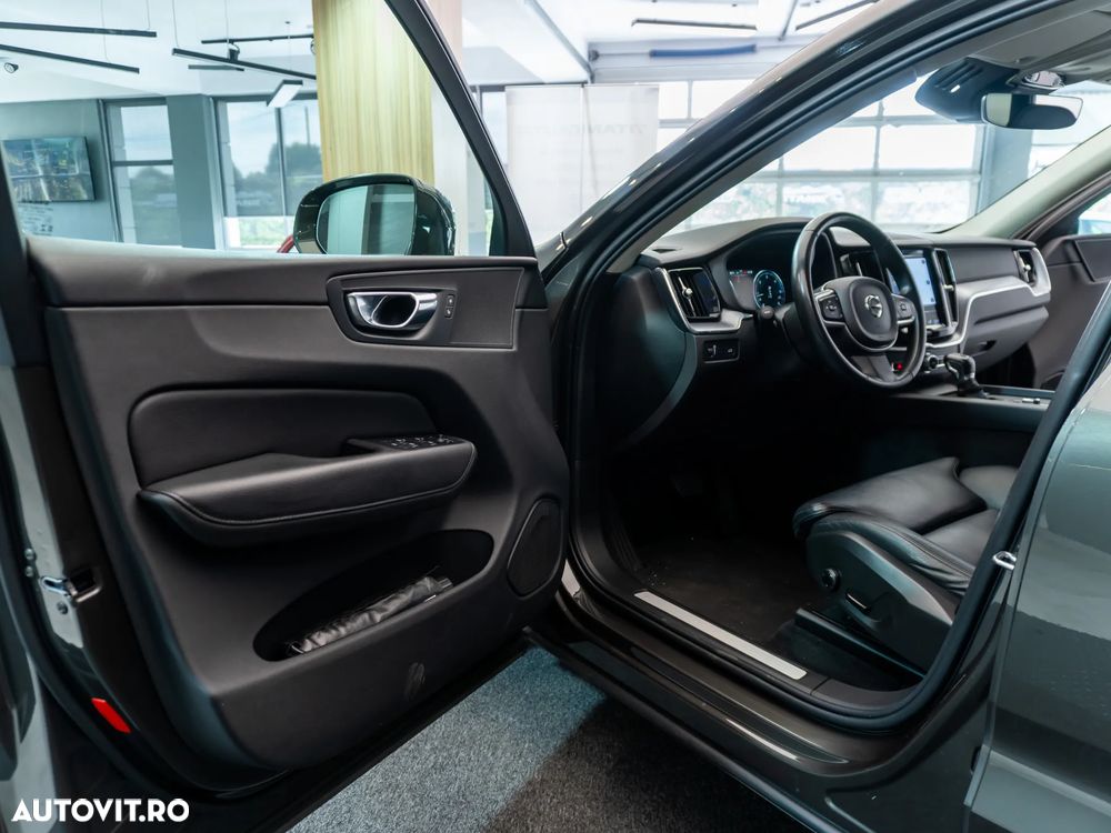 Volvo XC 60 D4 AWD Geartronic Momentum - 17