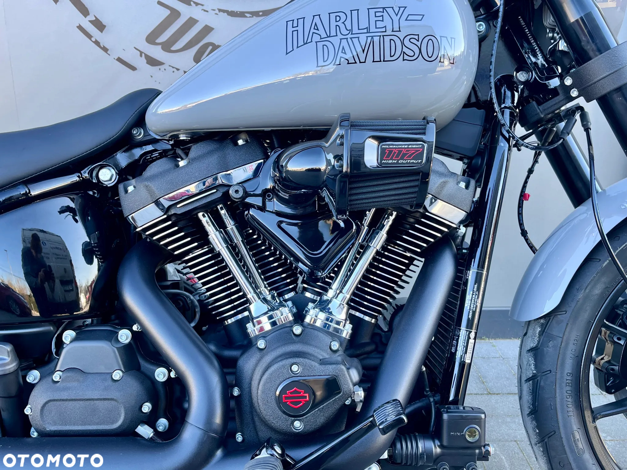Harley-Davidson Softail Low Rider - 17