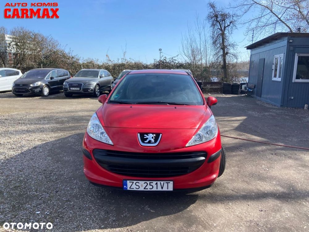 Peugeot 207 - 13