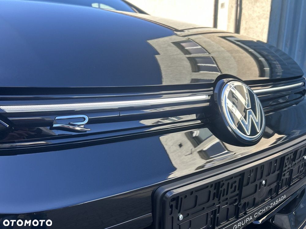 Volkswagen Golf - 25