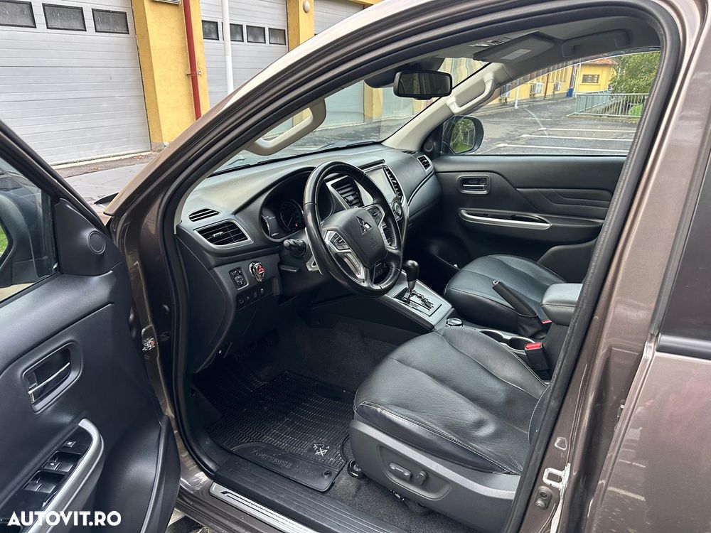 Mitsubishi L200 Double Cab 2.2 DI-D A/T Instyle - 6