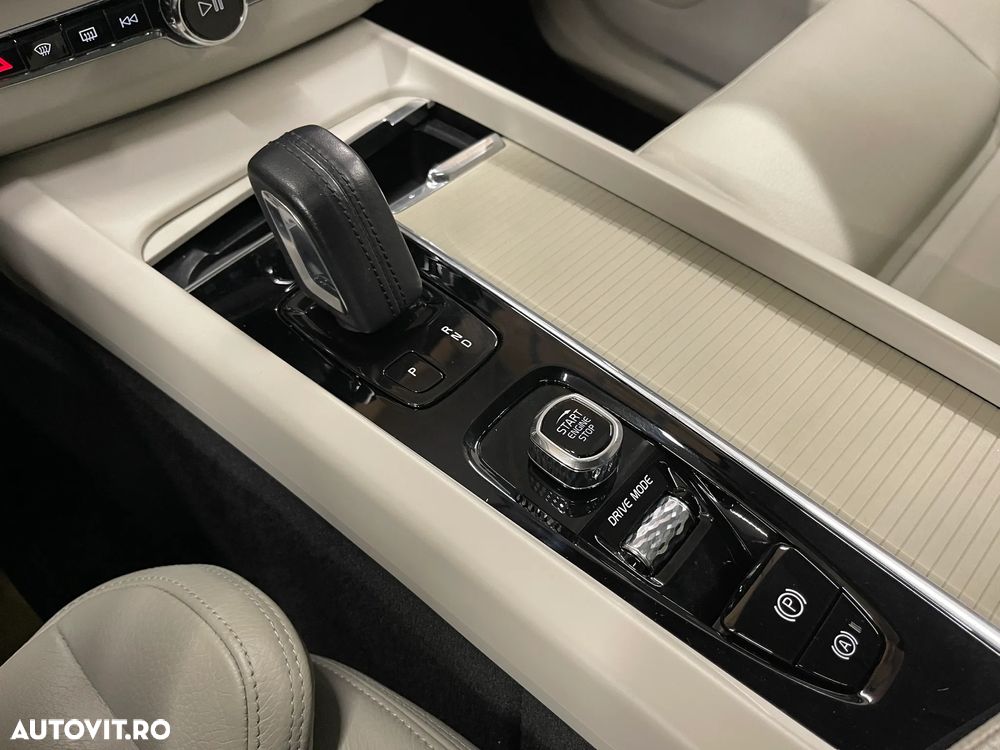 Volvo XC 60 Recharge T8 Twin Engine eAWD Inscription - 30