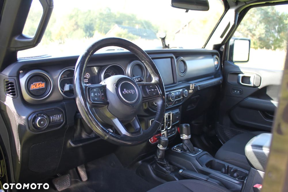 Jeep Wrangler - 19