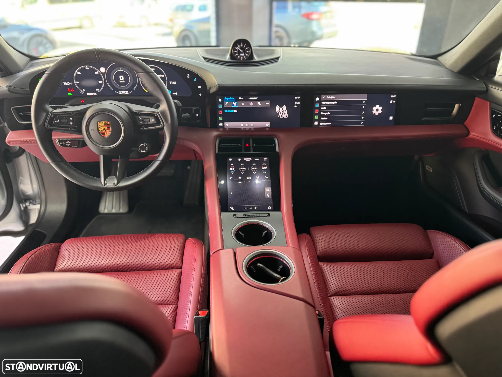 Porsche Taycan 4S - 28