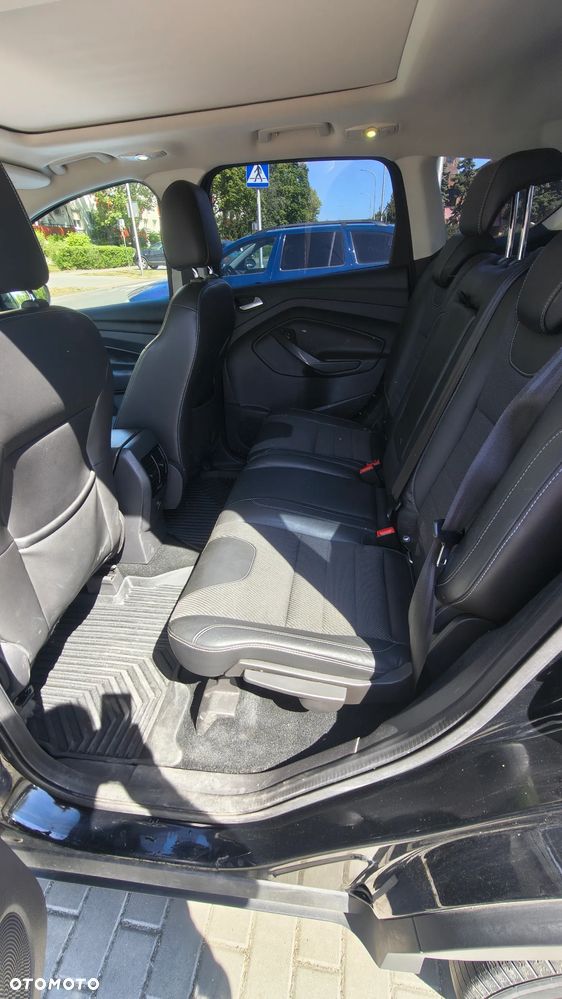 Ford Kuga 2.0 TDCi 4x4 Titanium - 22