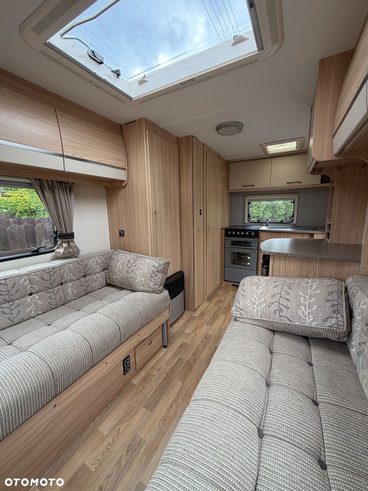 Coachman Amara 380/2 - 18