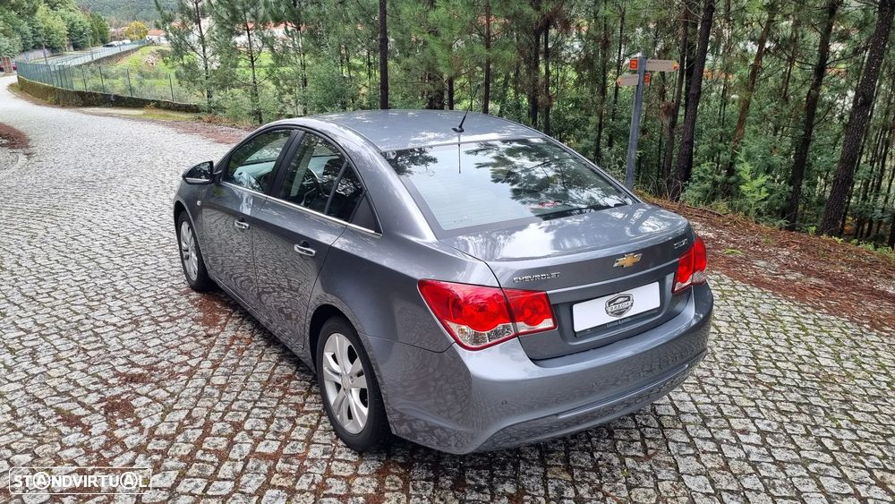 Chevrolet Cruze 1.7 VCDi LT - 20