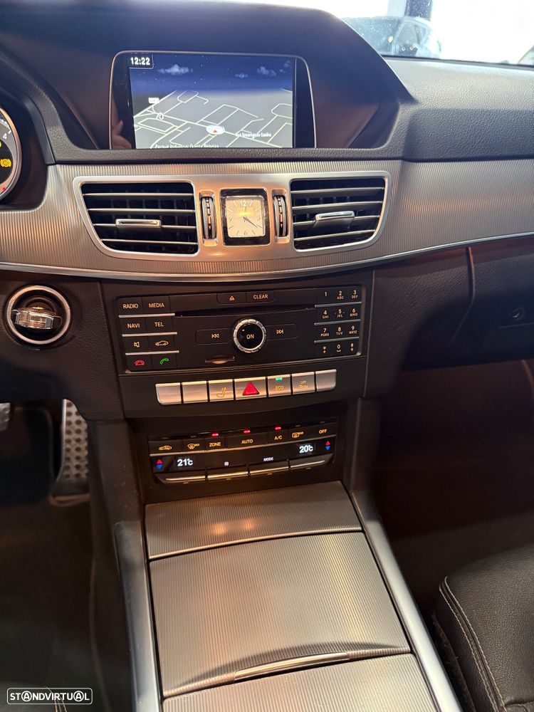 Mercedes-Benz E 250 BlueTEC Avantgarde Auto. - 23