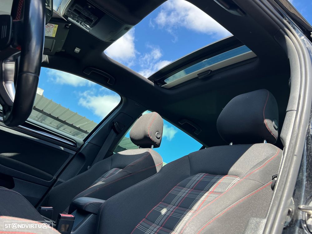 VW Golf 2.0 TSi GTi DSG - 9