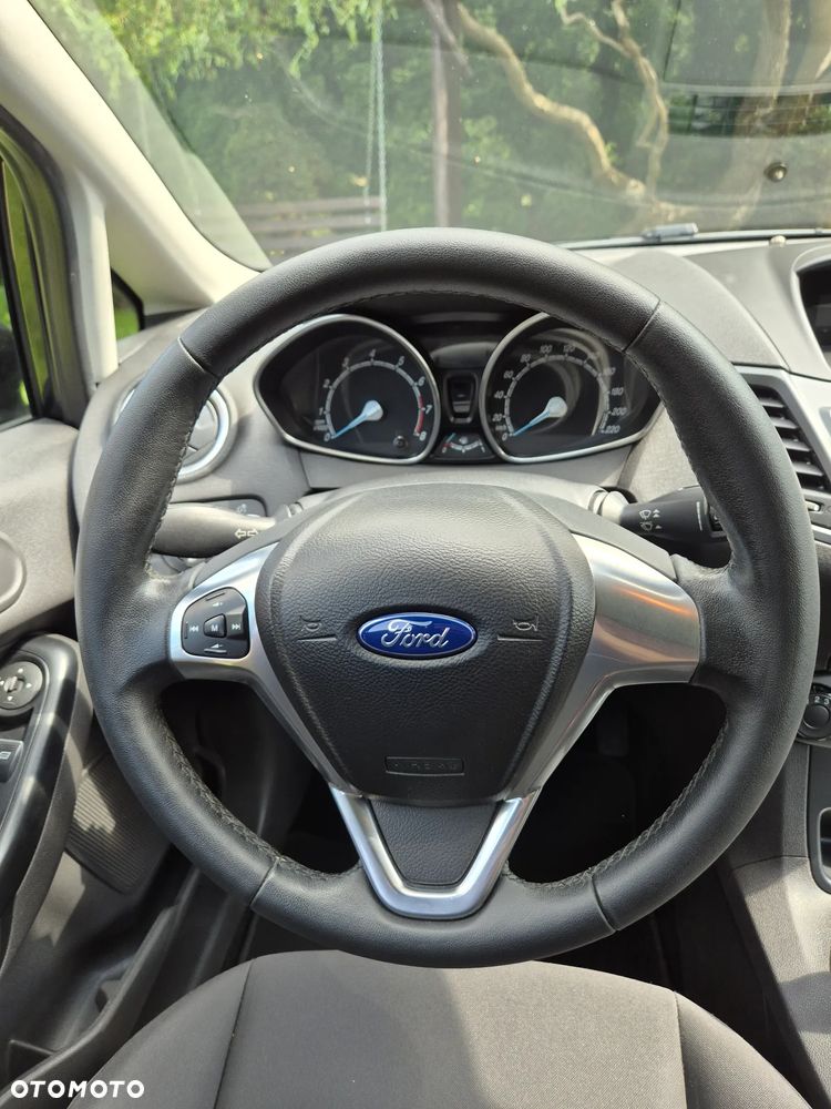 Ford Fiesta 1.4 Trend EU5 - 12