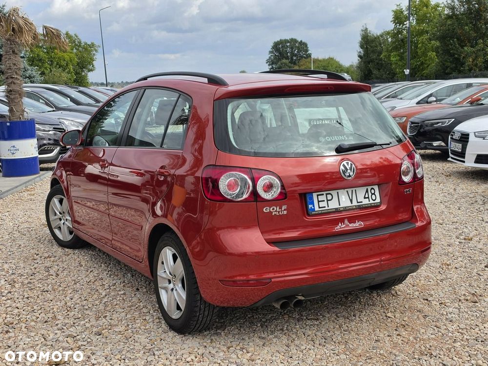 Volkswagen Golf Plus - 14