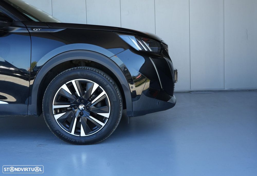 Peugeot 2008 PureTech 130 EAT8 GT Pack - 32