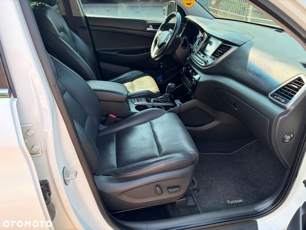 Hyundai Tucson 2.0 CRDI Comfort 4WD - 13