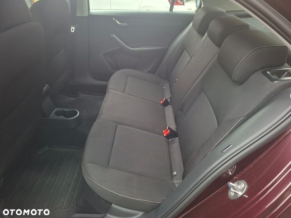 Skoda RAPID 1.2 TSI Active - 3