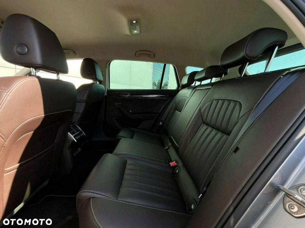 Skoda Superb 2.0 TSI L&K DSG - 17