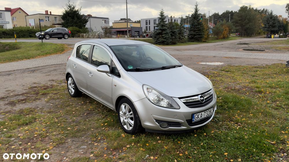 Opel Corsa 1.2 16V Cosmo - 7
