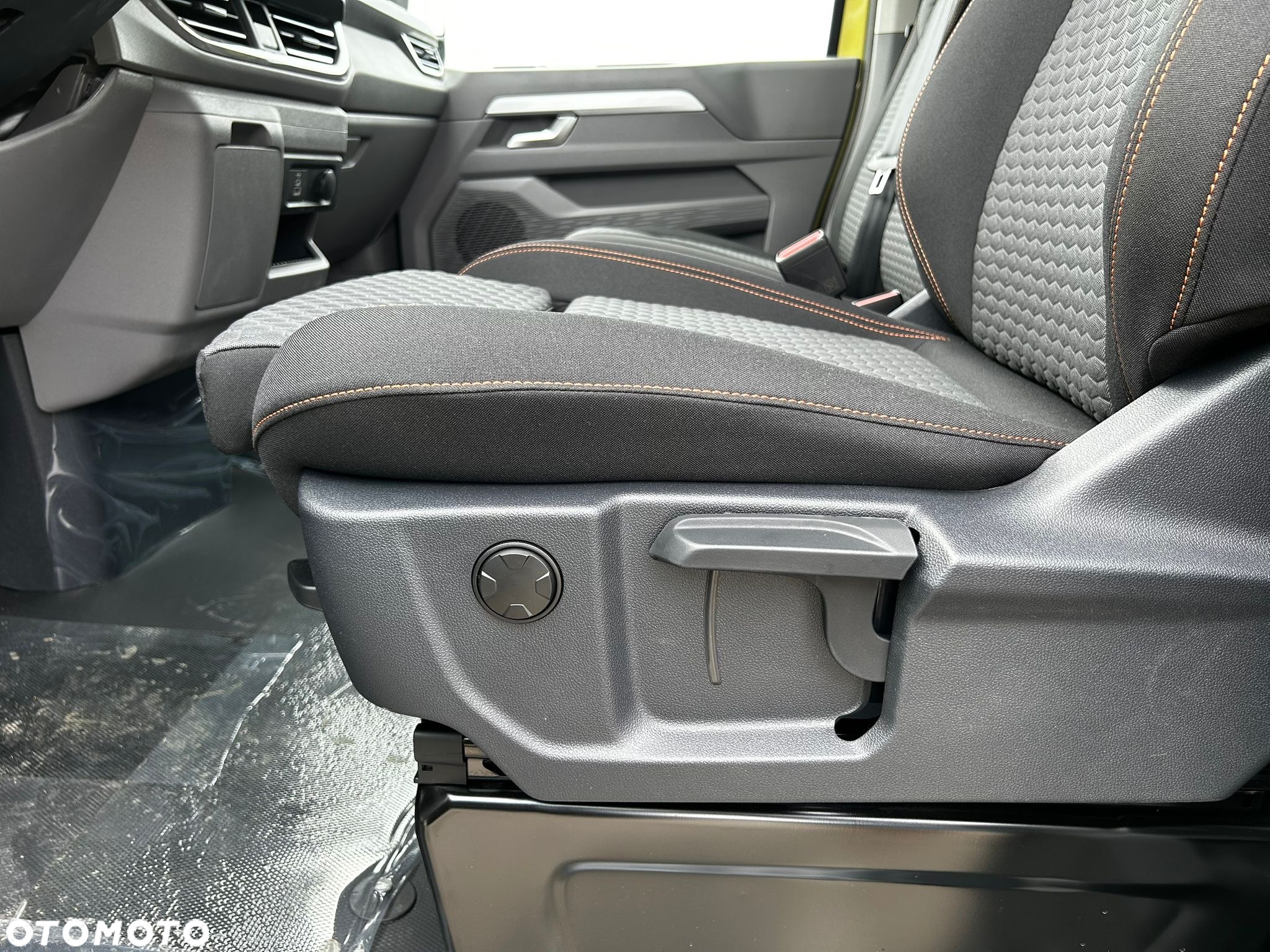 Volkswagen Transporter - 11