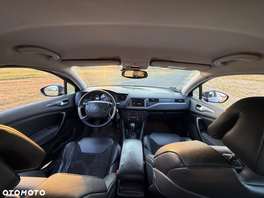 Citroën C5 2.7 HDi V6 Exclusive - 3