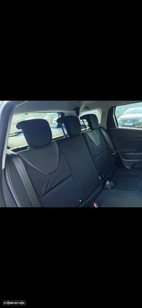 Renault Clio Sport Tourer 0.9 TCE - 32