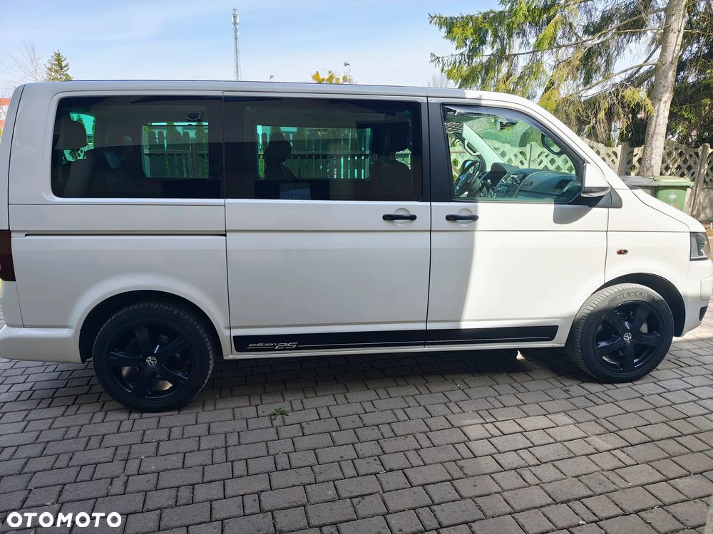 Volkswagen Multivan - 8