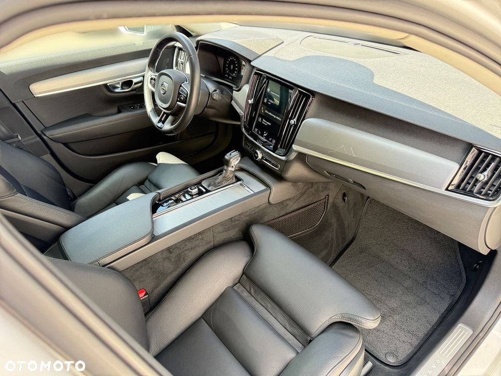 Volvo V90 - 25
