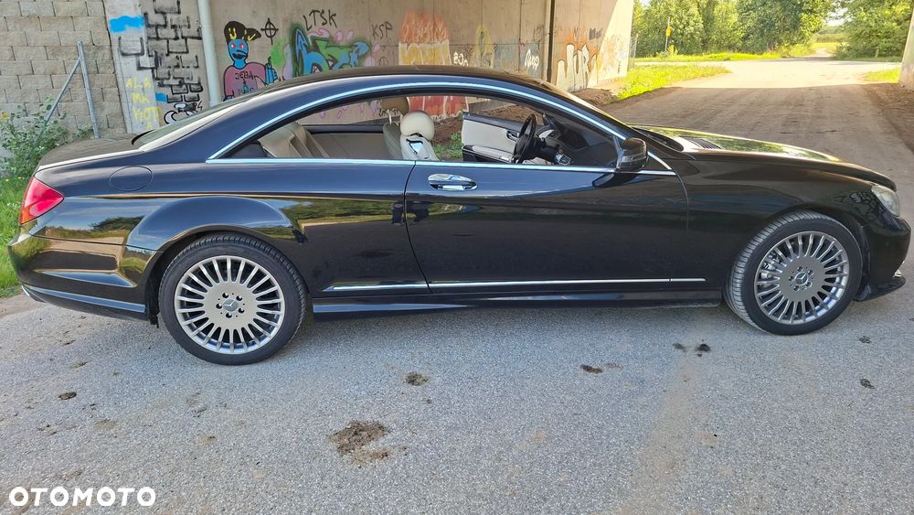 Mercedes-Benz CL 500 4-Matic BlueEff - 17