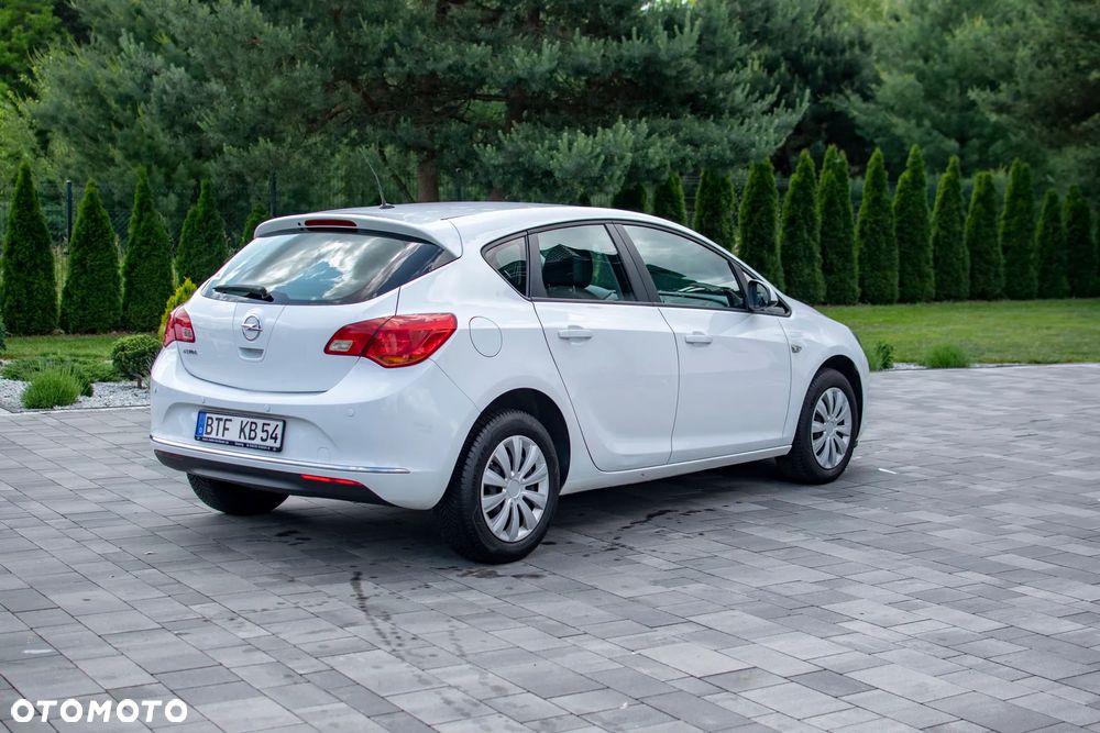 Opel Astra - 24
