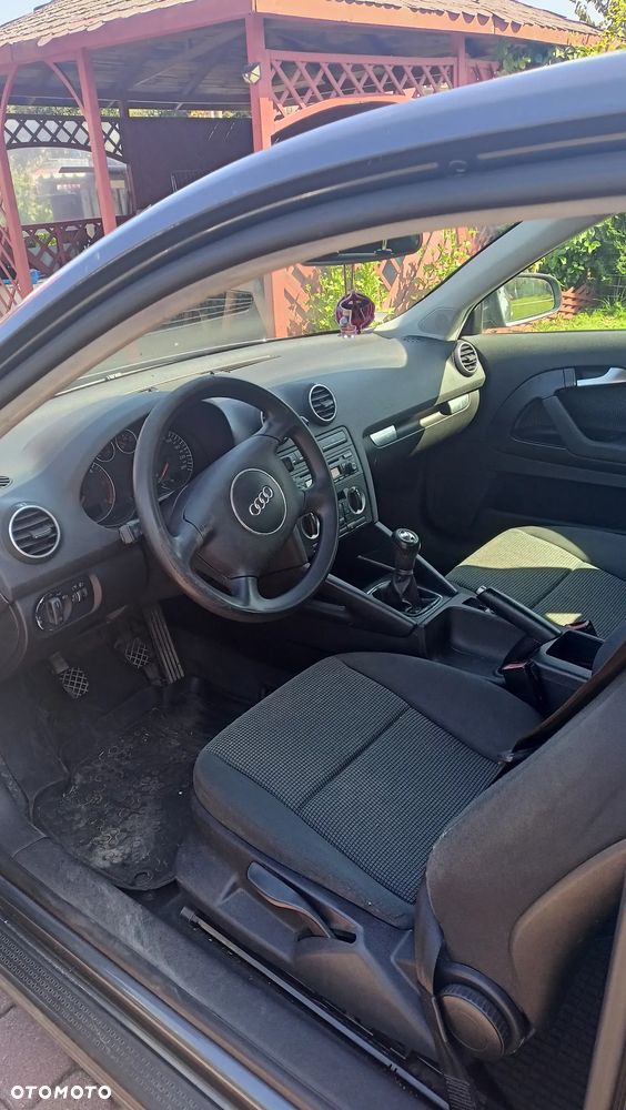 Audi A3 1.9 TDI Ambiente - 6