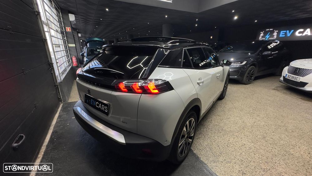 Peugeot e-2008 GT+ - 5