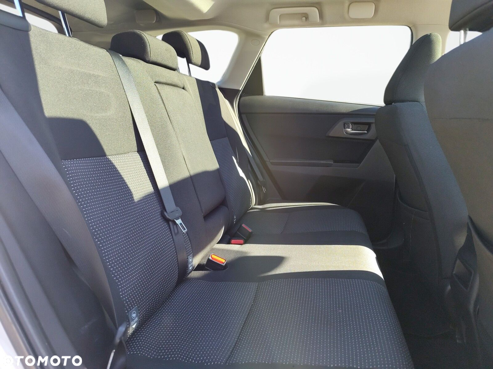 Toyota Auris - 18
