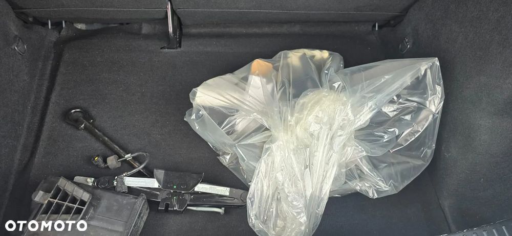 Dacia Sandero TCe 90 Comfort - 32