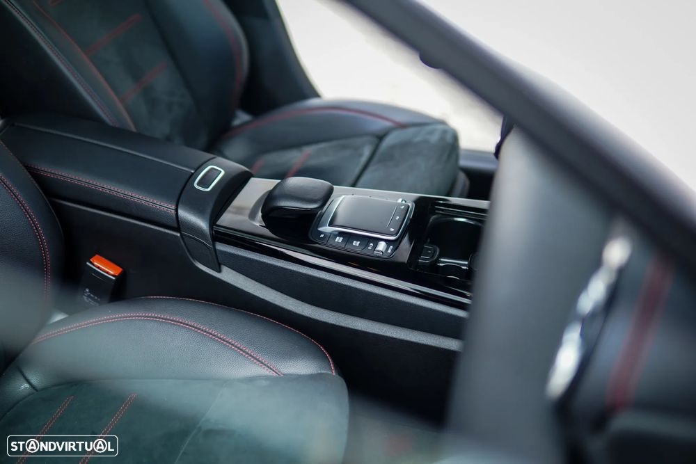 Mercedes-Benz CLA 250 e 8G-DCT AMG Line - 36