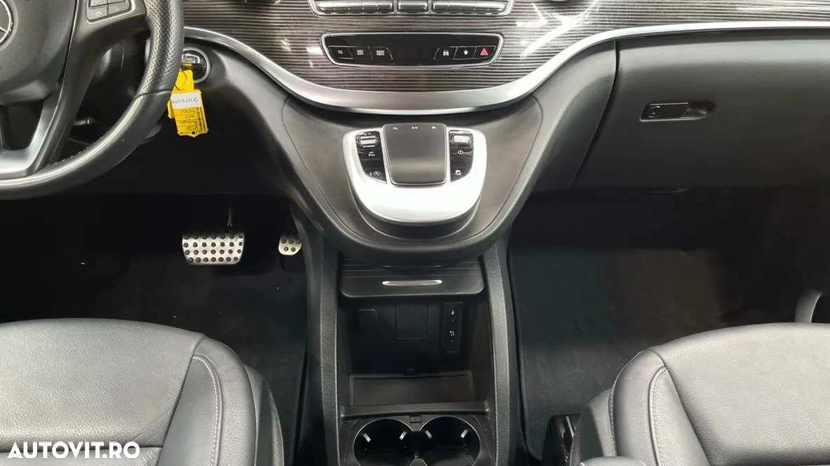 Mercedes-Benz V 220 d extralang 4Matic 9G-TRONIC Edition 2021 - 8