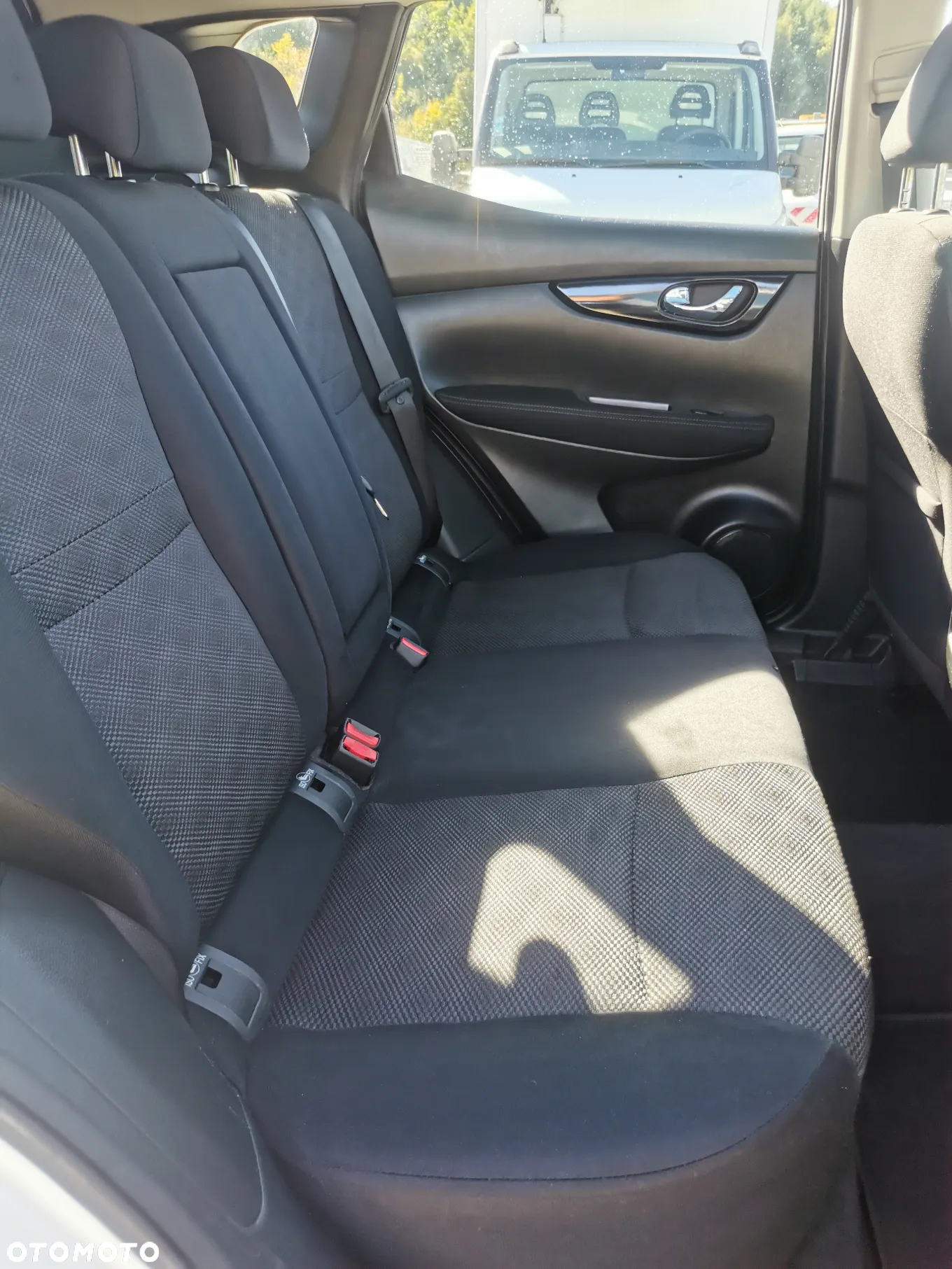 Nissan Qashqai 1.2 DIG-T N-Connecta EU6 - 10