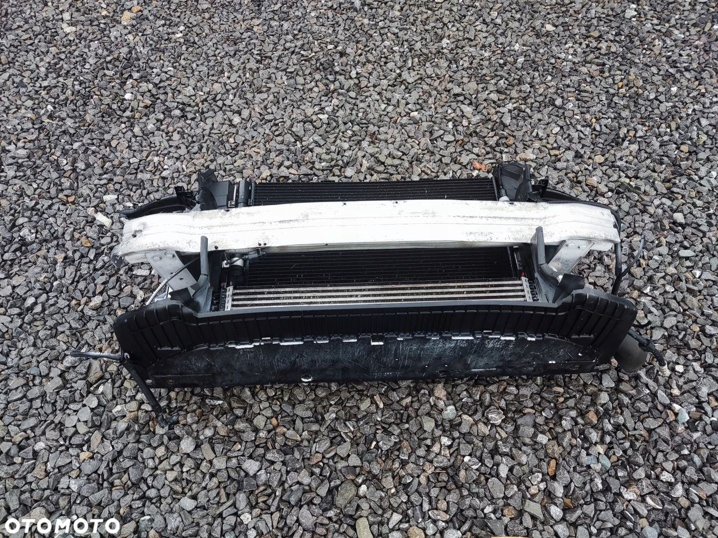 PAS PRZÓD PRZEDNI KOMPLET CHŁODNIC WENTYLATOR AUDI A4 B8 2.0 TDI 2007-2011 - 2