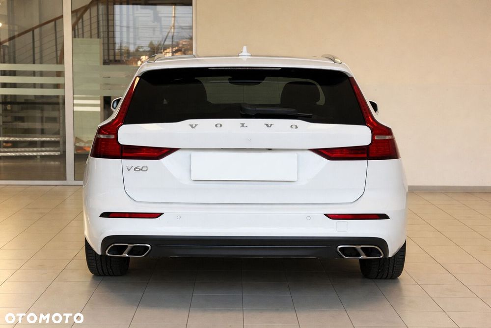 Volvo V60 D4 Drive-E Momentum - 9