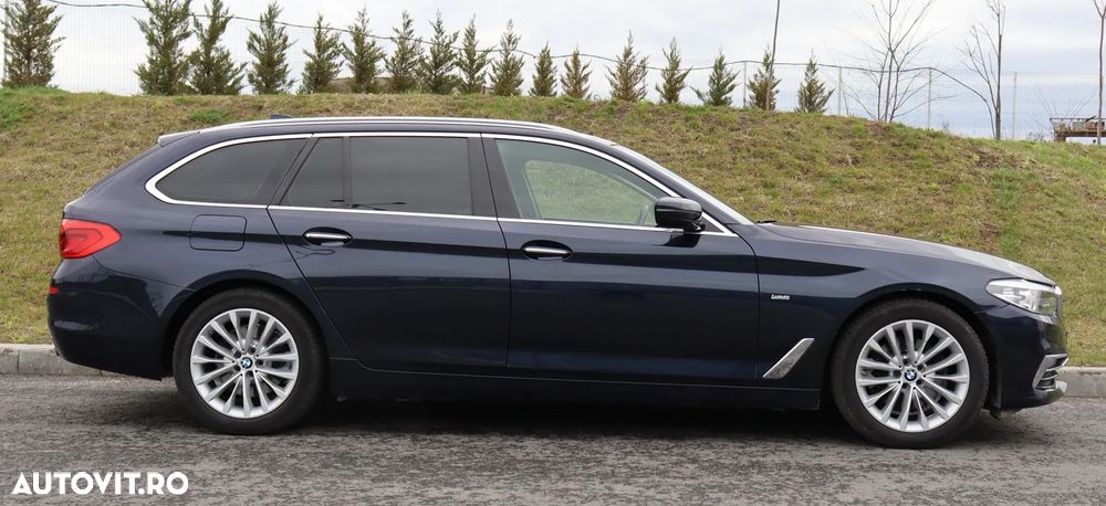 BMW Seria 5 520d Aut. Luxury Line - 7