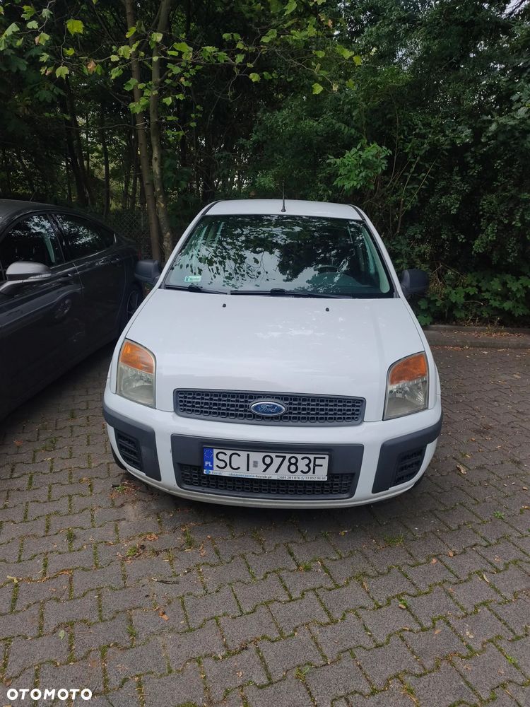 Ford Fusion 1.4 Ambiente - 8