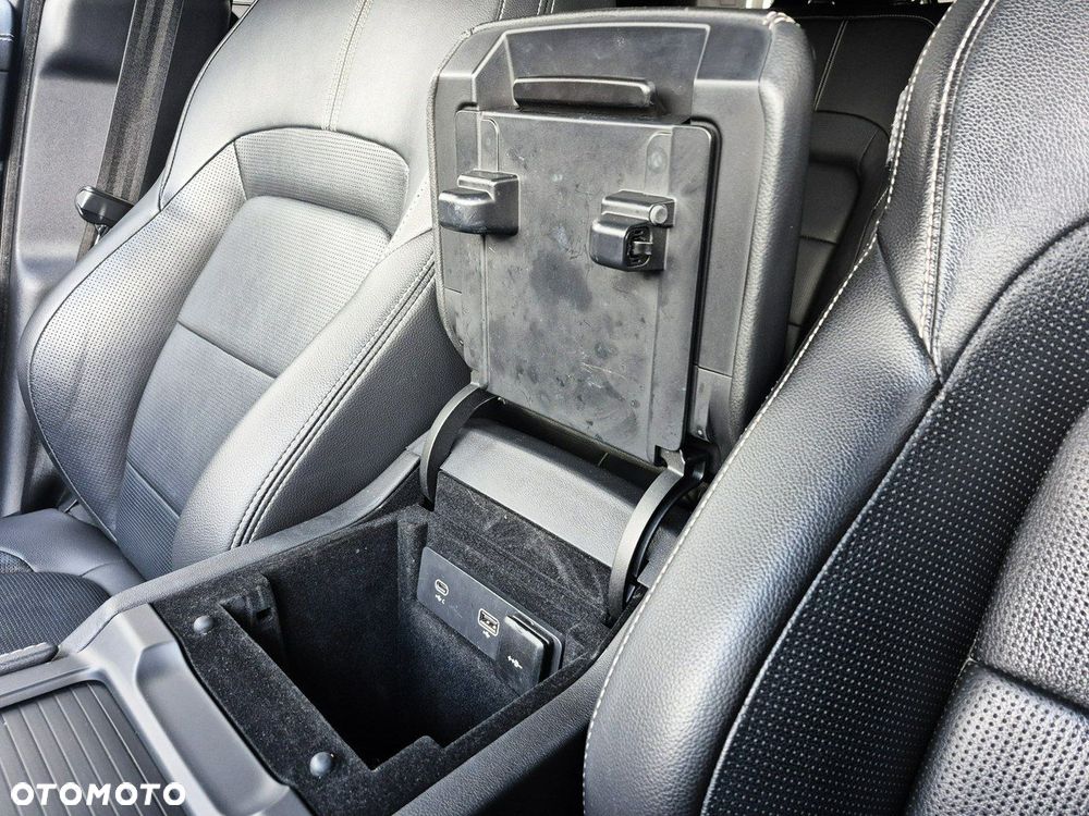 Jaguar F-Pace - 41