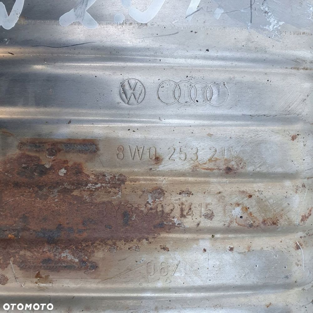 tłumik Audi A4 B9 2.0 TFSI 8W0253211 - 8