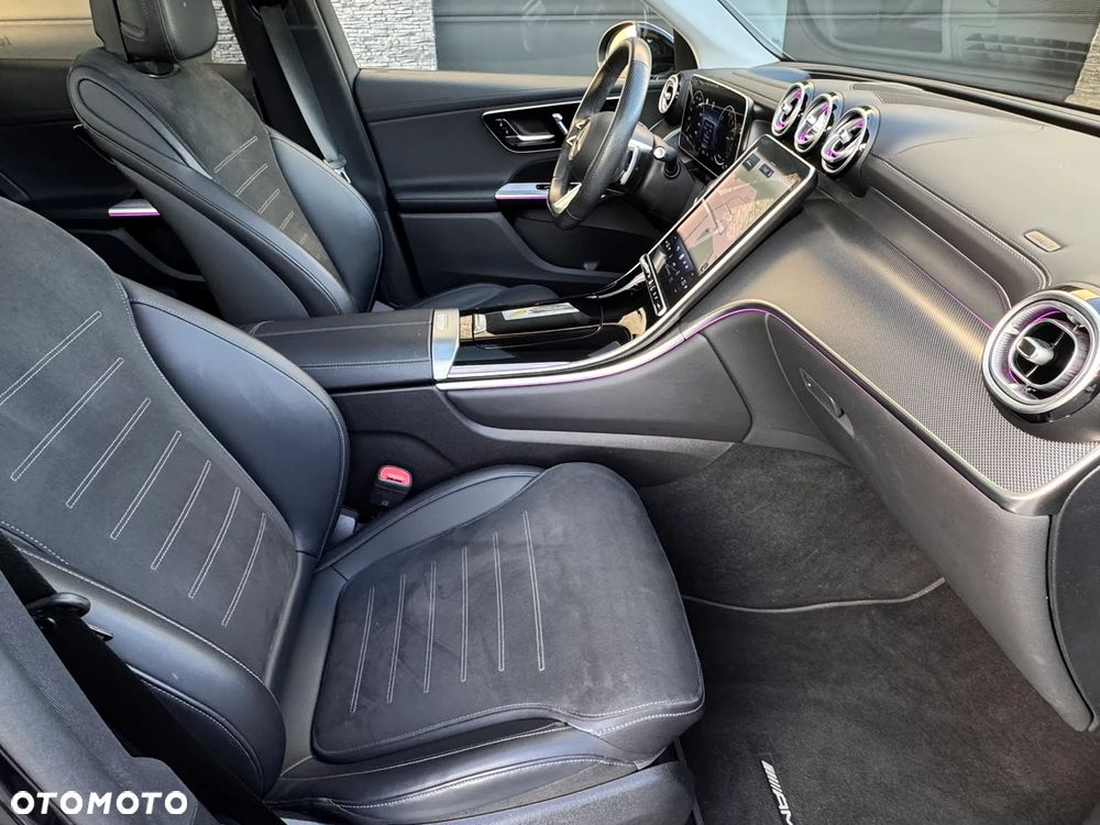 Mercedes-Benz GLC 300 de 4-Matic AMG Line - 19