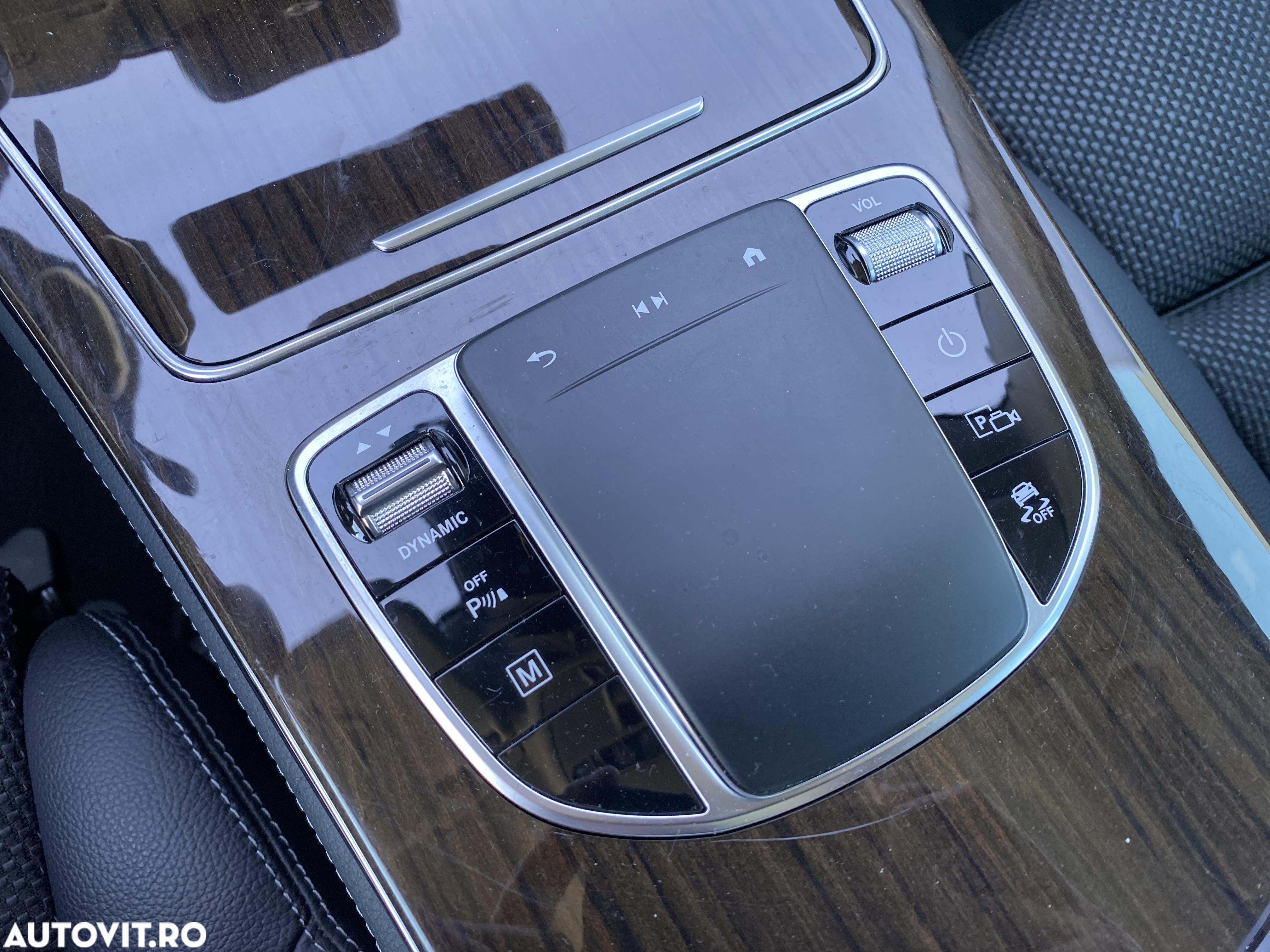Mercedes-Benz GLC 300 de 4MATIC - 18