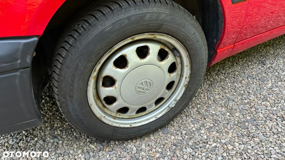 Volkswagen Golf 1.6 CL - 10