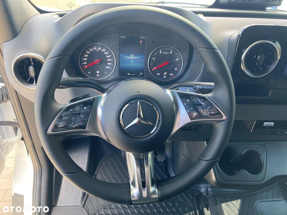 Mercedes-Benz Sprinter 317 CDI OM654 - 10