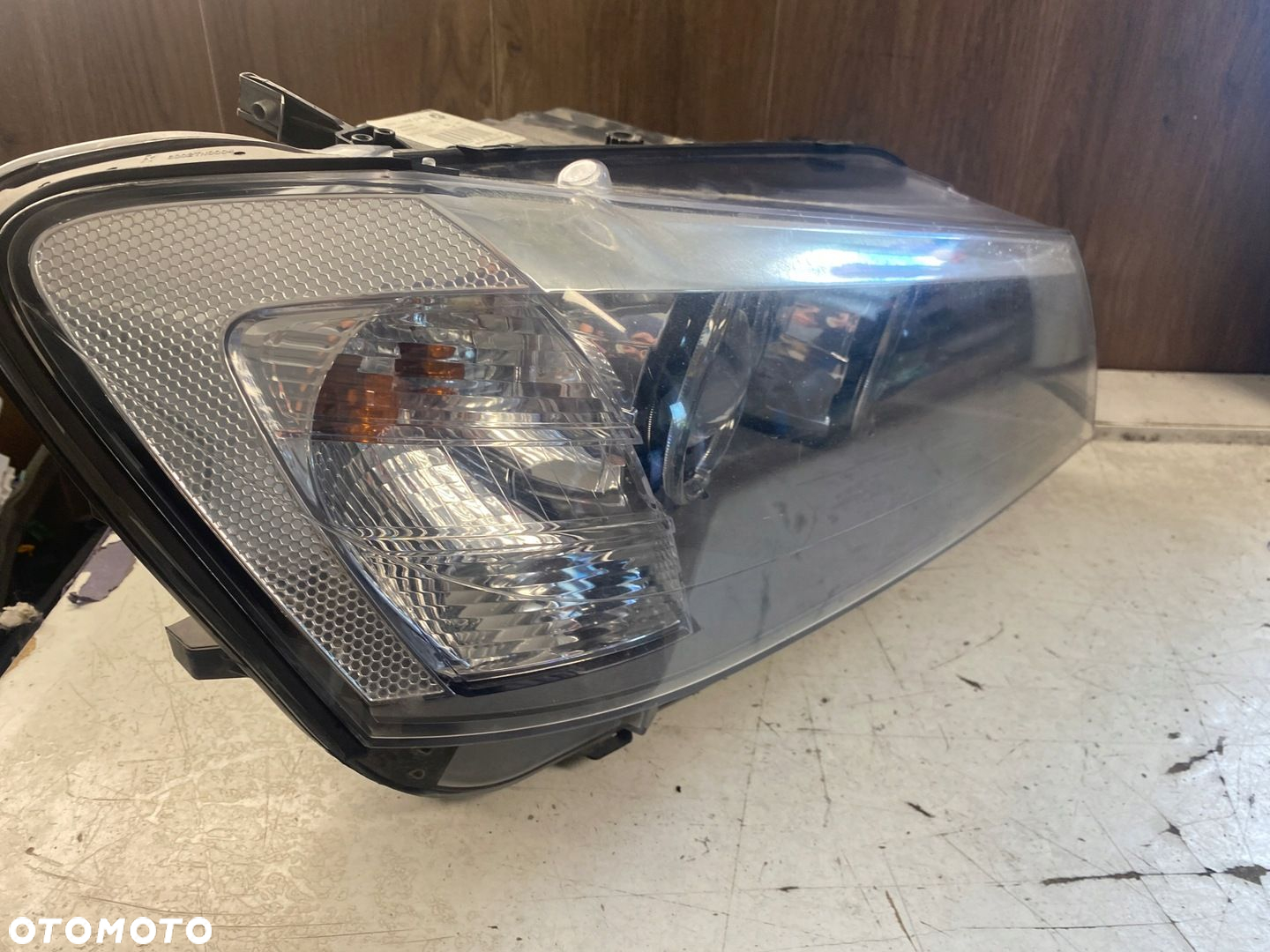 BMW X3 F25 LAMPA PRAWY PRZÓD BI XENON 7217294 - 3