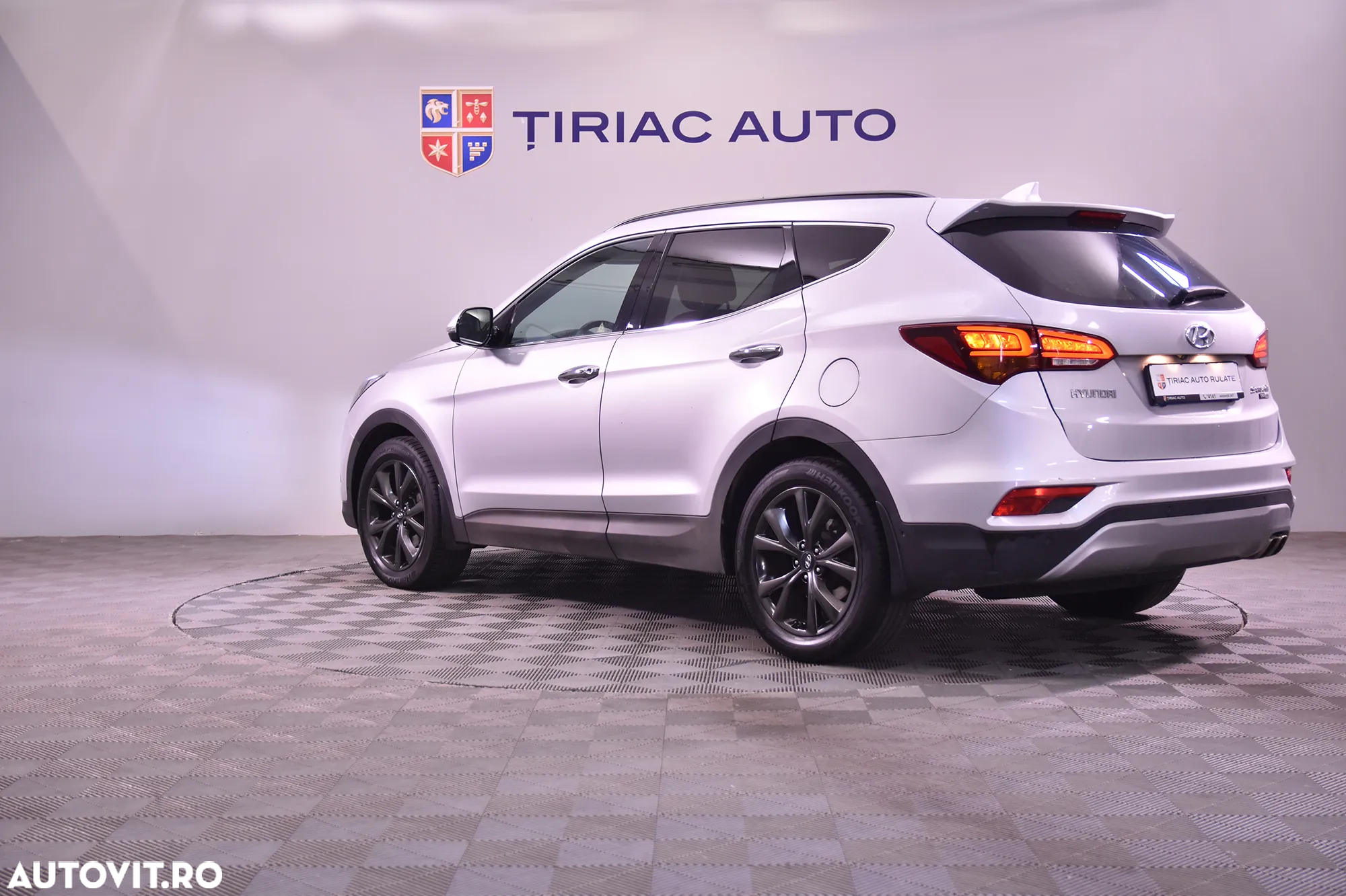 Hyundai Santa Fe - 3