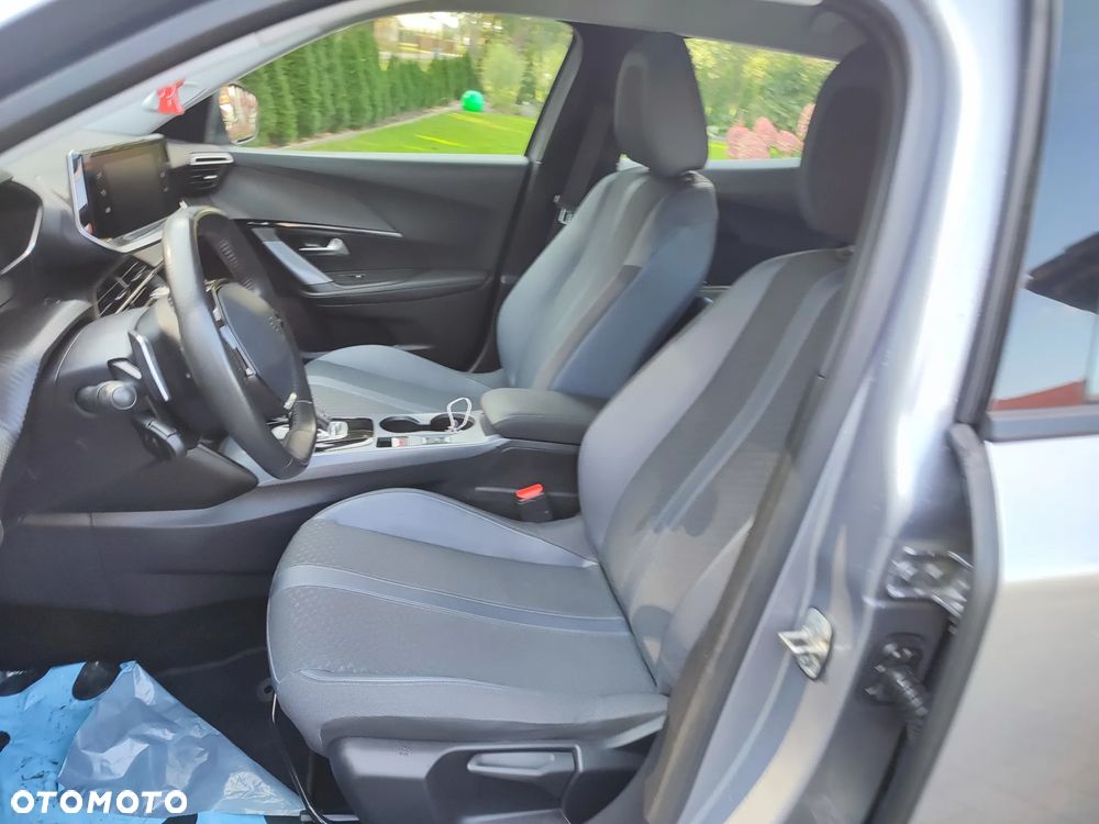Peugeot 2008 1.2 PureTech Allure Pack S&S EAT8 - 9