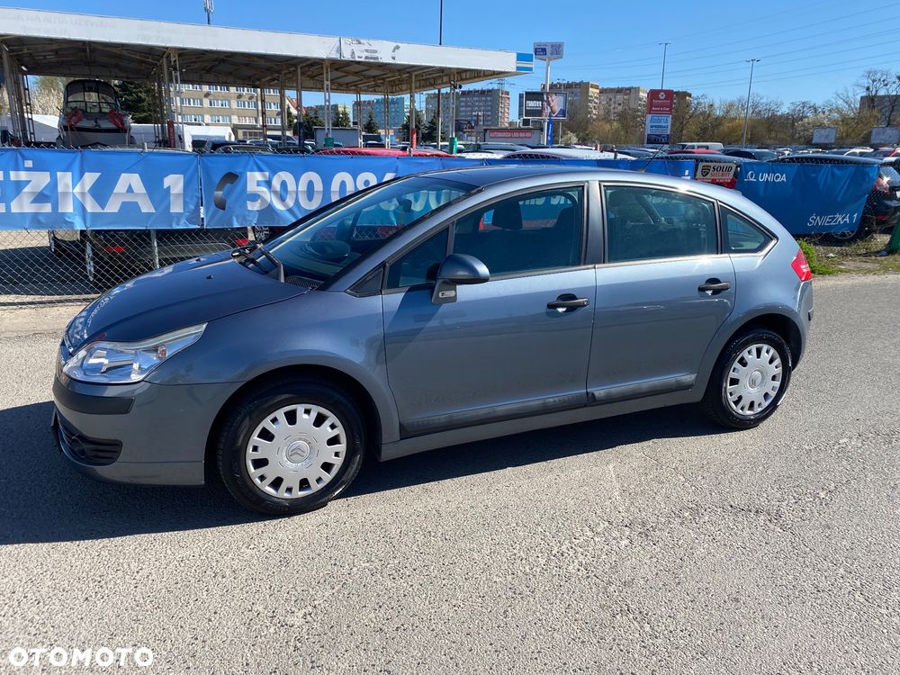 Citroën C4 1.6 16V Confort - 20