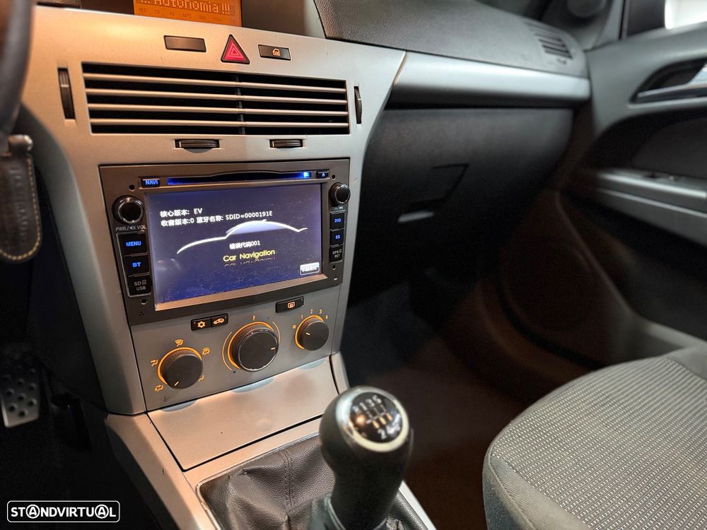 Opel Astra GTC 1.3 CDTI VAN - 14