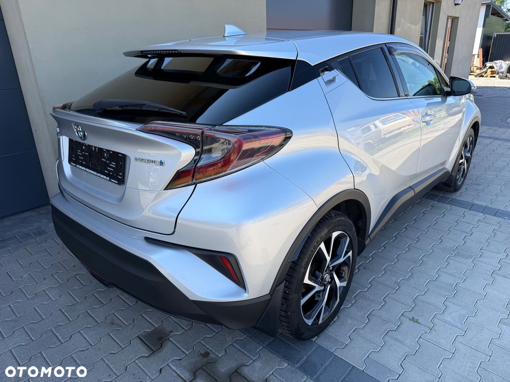 Toyota C-HR Lounge - 2